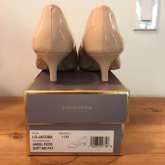 Nude kitten heel pump. Size 11m - Picture 2 of 3